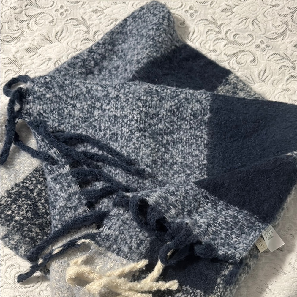 LOFT Blue and Gray Scarf w fringe - soft and warm